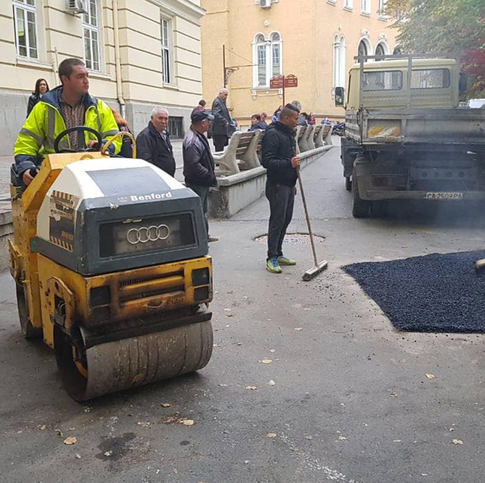 Асфалтиране на малки и големи площи!
